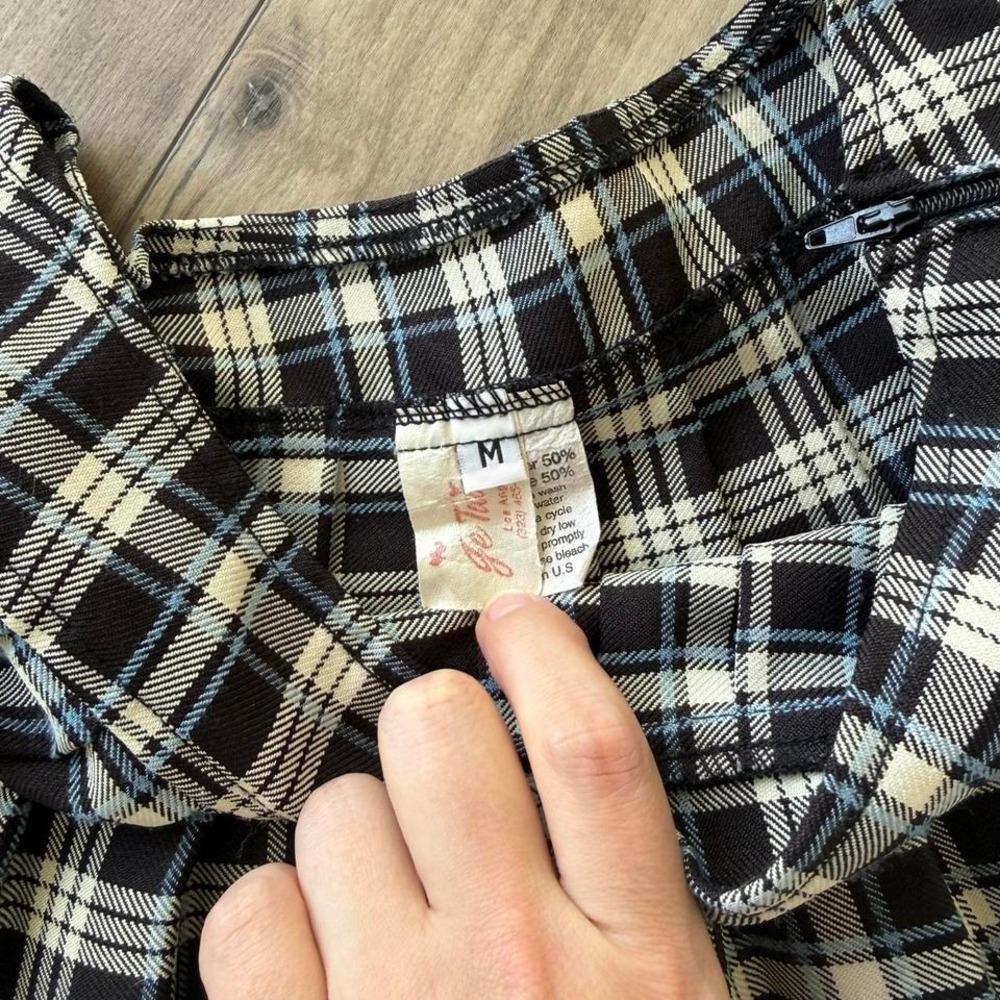 Y2K Micro Mini Plaid Skirt Sz M Prep Punk Coquette School Core Grunge Alt - Picture 2 of 4